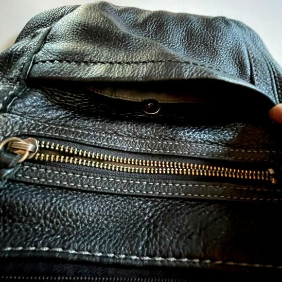 The Sak Black Genuine Leather Crossbody Bag With Multi-Color Interior Lining & Z - Picture 7 of 12